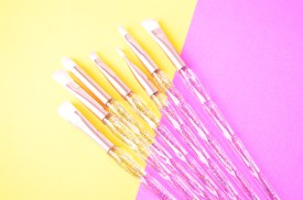 Pack 7 pinceles maquillaje mango glitter sin marca (3)